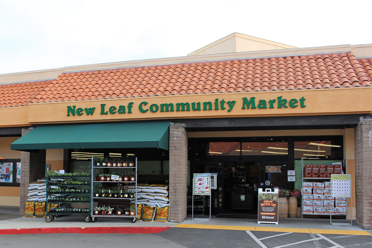 new leaf market capitola store