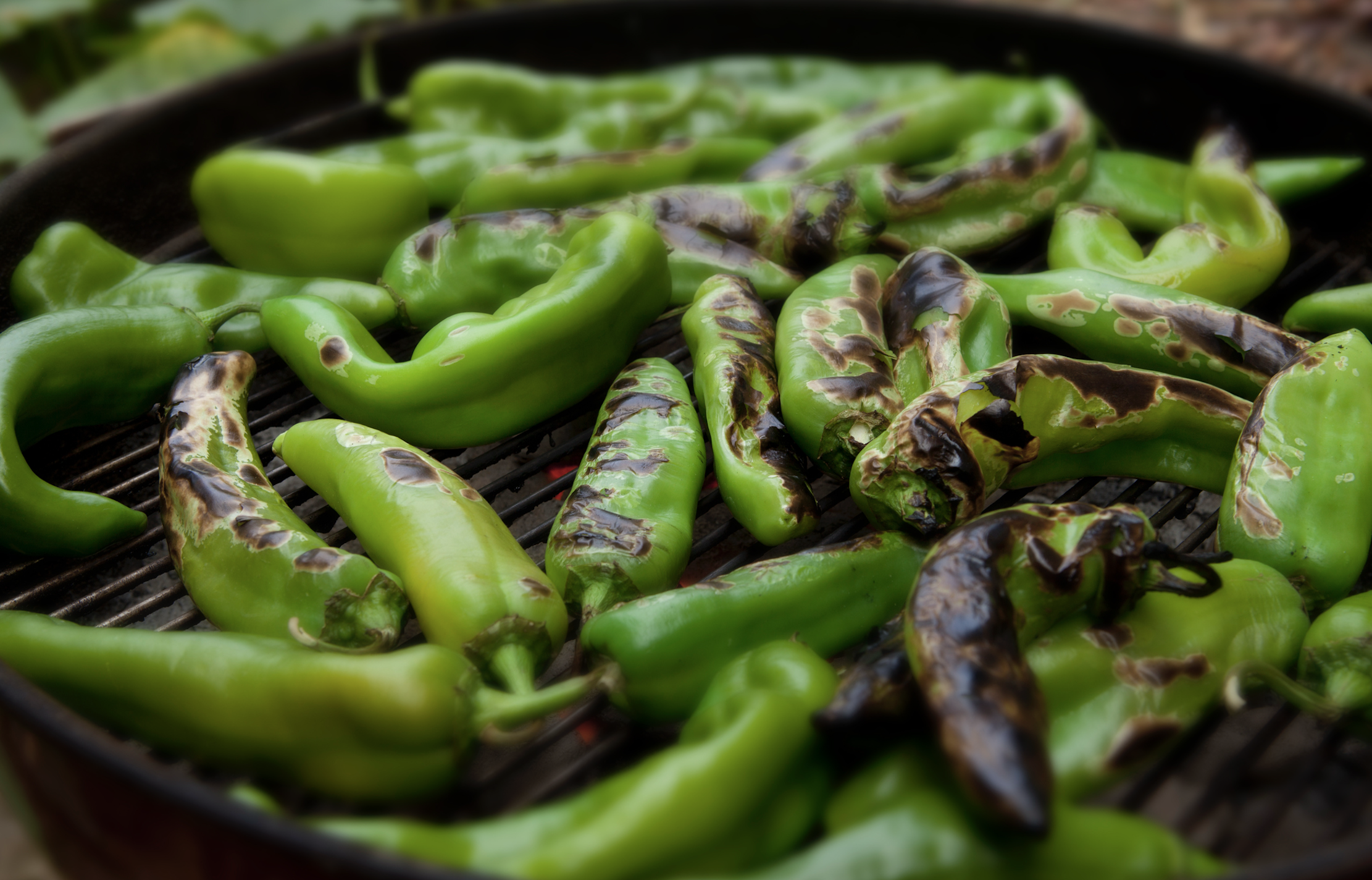 hatch pepper season at new leaf community markets 
